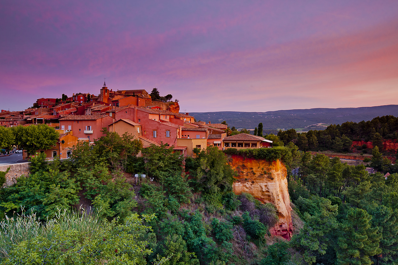 #120174-1 - Roussillon at Sunrise, Luberon, Provence, France