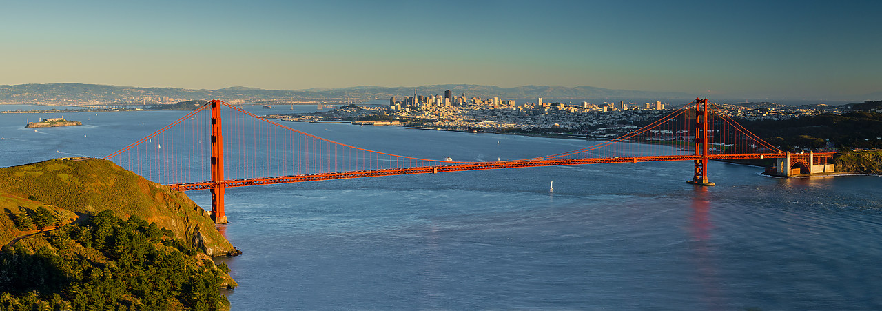 #120321-1 - Golden Gate Bridge, San Francisco, California, USA