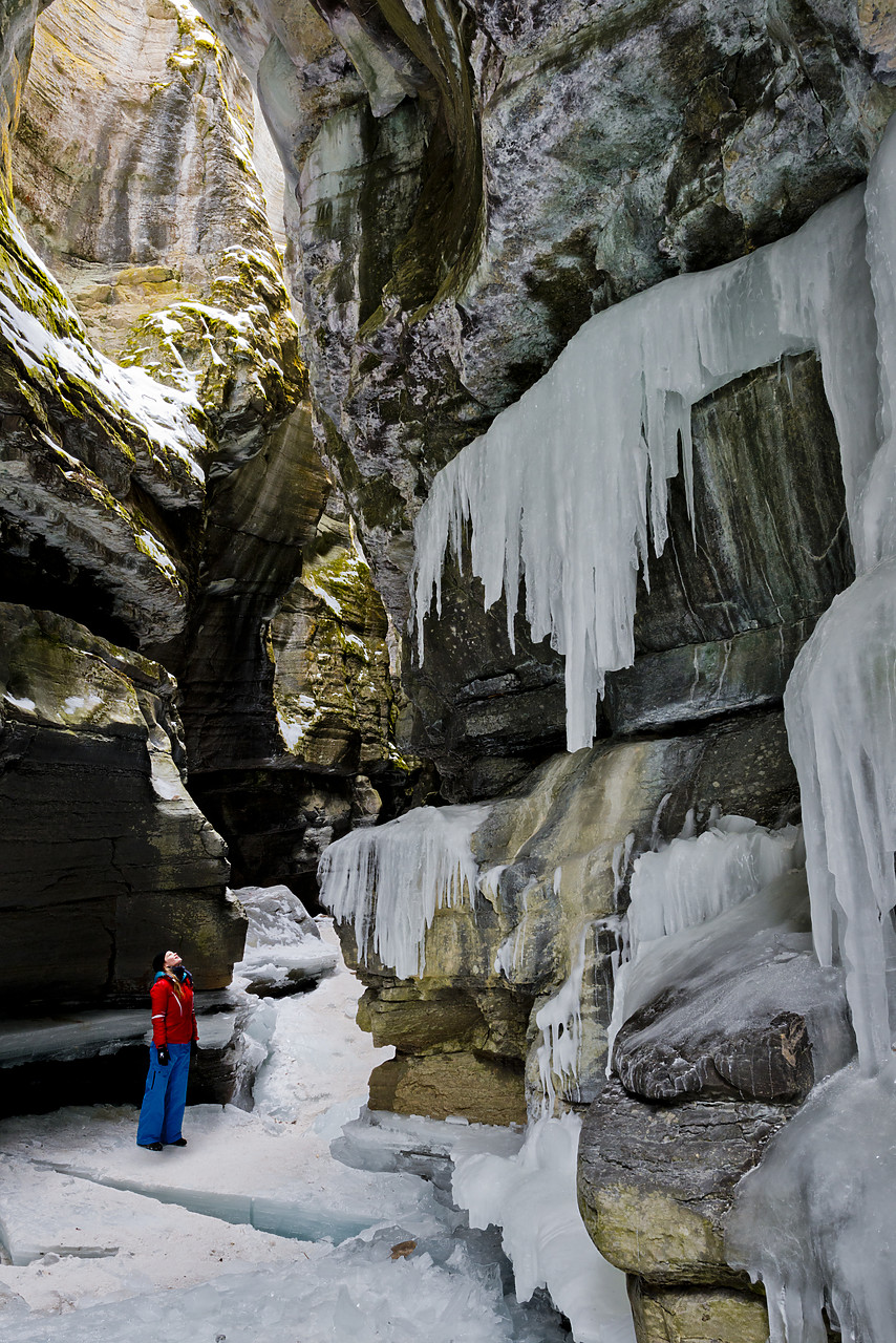 #130053-2 - Maligne Canyon Icewalk, Jasper National Park, Alberta, Canada