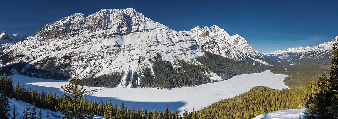 #130064-1 - Peyto Lake in Winter, Banff National Park, Alberta, Canada