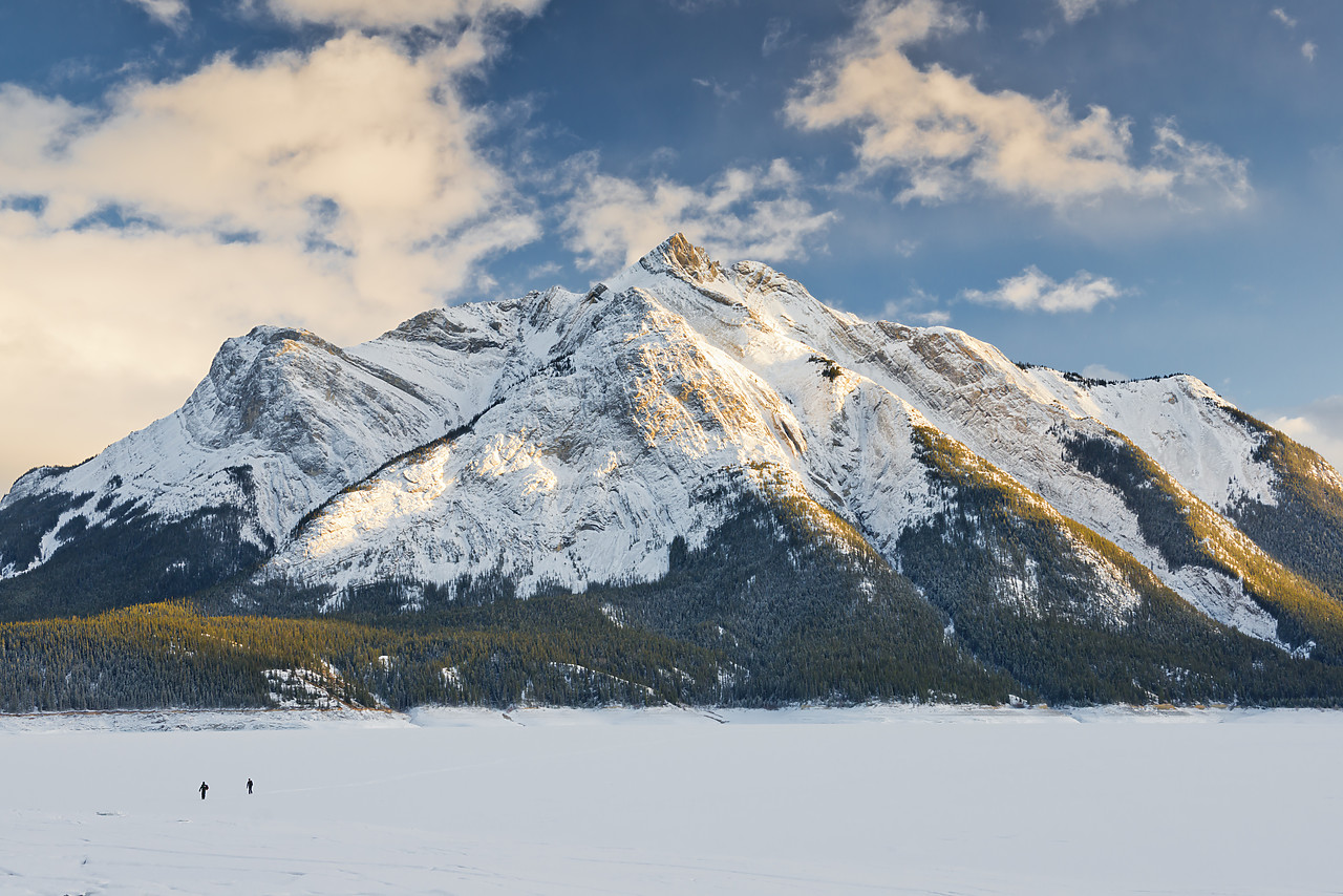 #130070-1 - Mt. Michener & Hikers on Abraham Lake, Kooteney Plains, Alberta, Canada