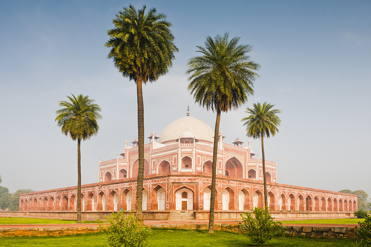 #130126-1 - Humayun's Tomb, New Delhi, India