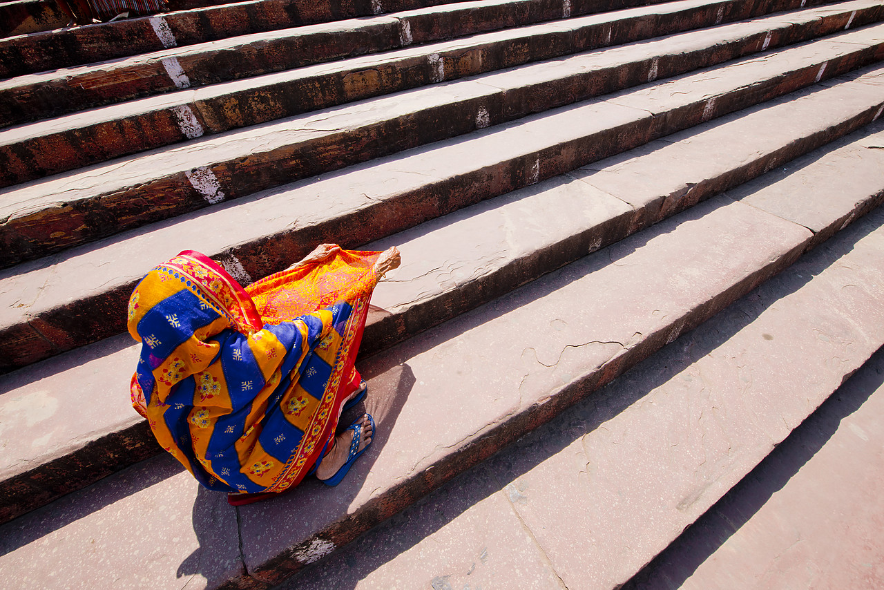 #130169-1 - Indian Woman begging on Steps, Jama Masjid, Old Delhi, India