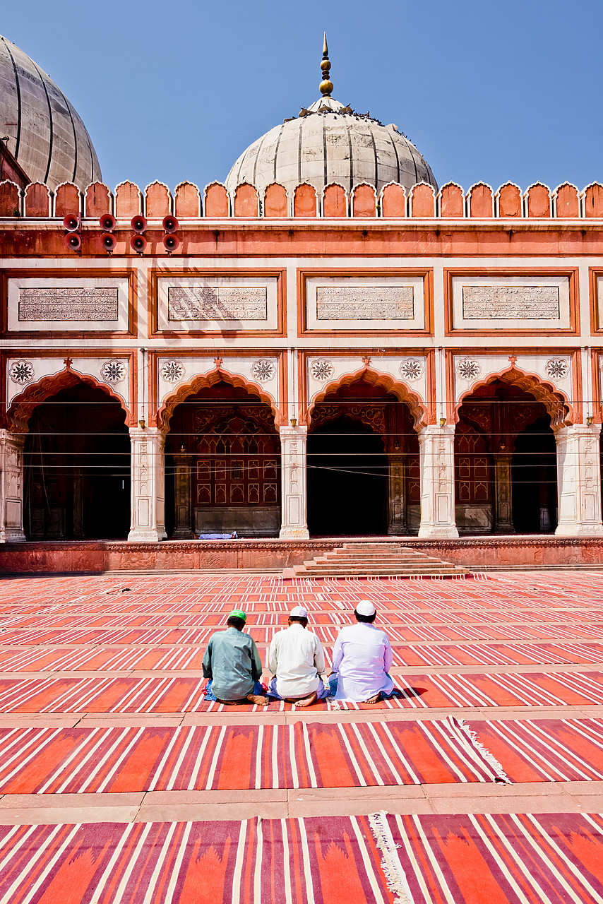 #130170-1 - Indian Men Praying at Jama Masjid, Old Delhi, India