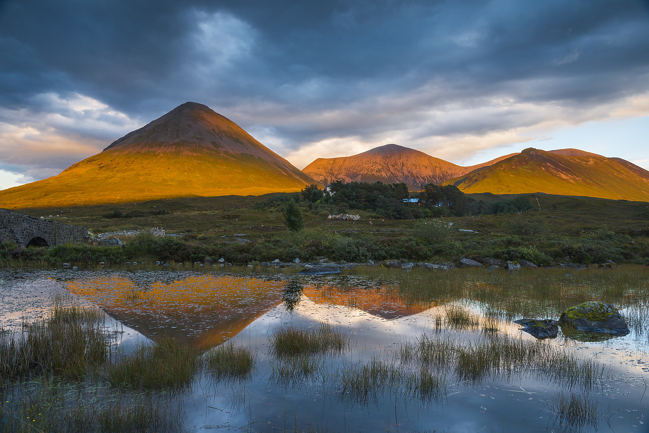 #130273-1 - Glamaig Reflections, Sligachan, Isle of Skye, Scotland