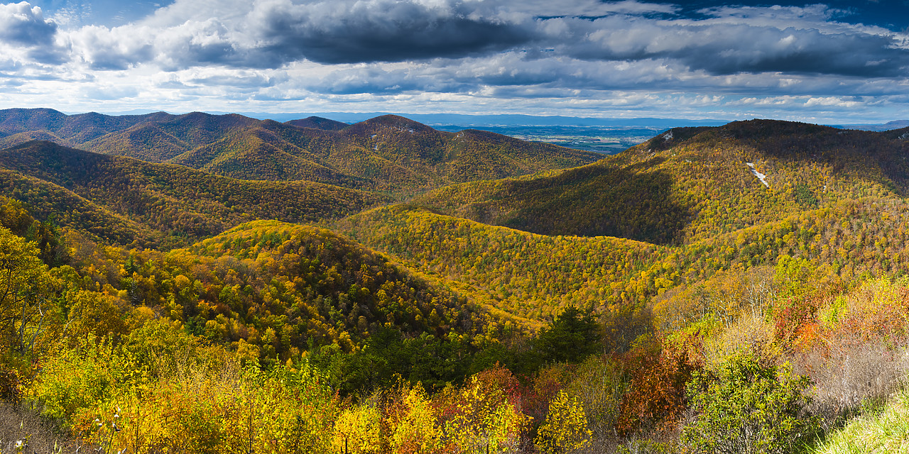 #130373-1 - Blue Ridge Mountains in Autumn, Shenandoah National Park, Virginia, USA
