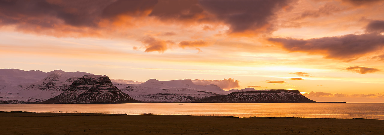 #140003-1 - Sunset over Grundarfjordur Coastline, Snaefellsnes Peninsula, Iceland