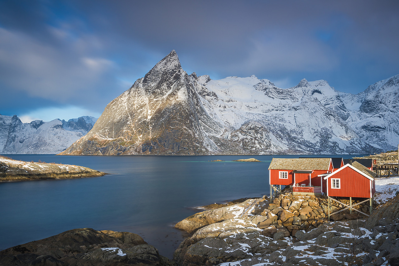 #140102-1 - Red Fishing Hut & Olstinden, Hamnoy, Lofoten Islands, Norway