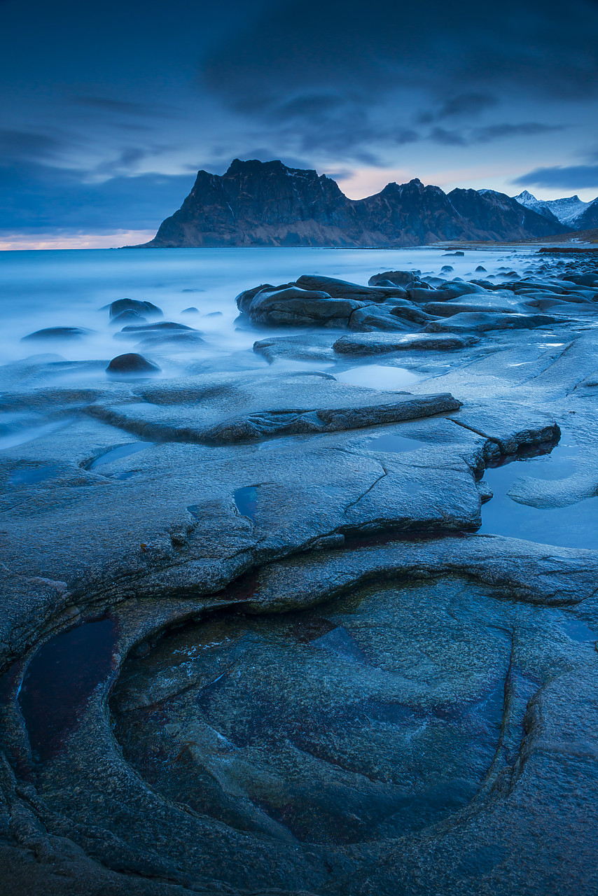 #140106-1 - Coastline at Utakleiv, Lofoten Islands, Norway