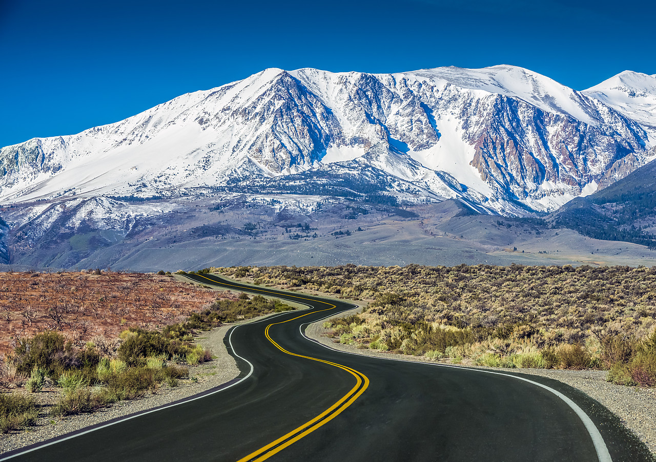 #140143-1 - Winding Road Towards Mountains, Eastern Sierras, California, USA