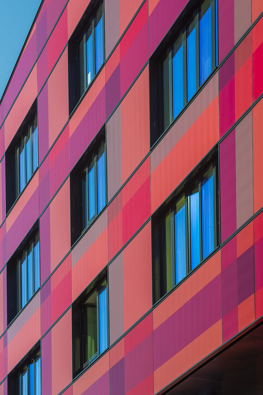 #140349-1 - Modern Architecture Detail, Hamburg, Germany