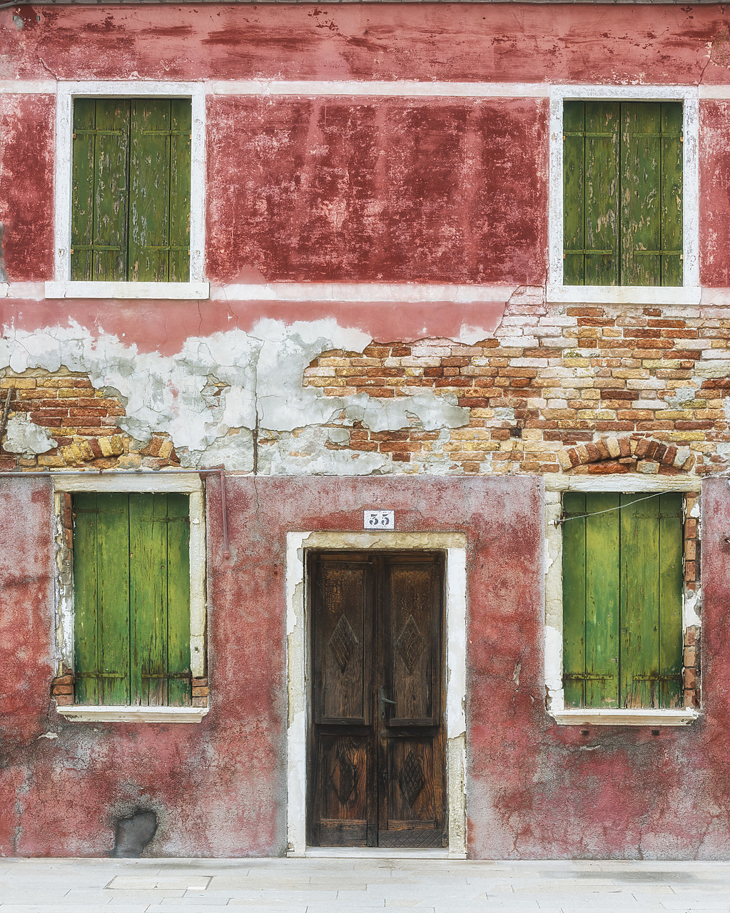 #140435-1 - Rustic Colourful Building, Burano, Venice, Italy