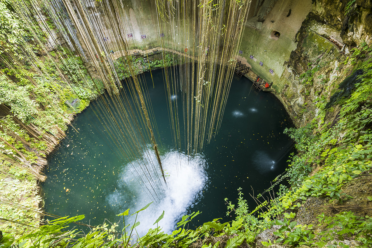 #150000-1 - Il Kil Cenote, Yucatan, Mexico