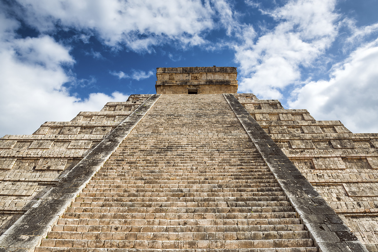 #150007-1 - Chichen Itza Mayan Temple, Yucantan, Mexico