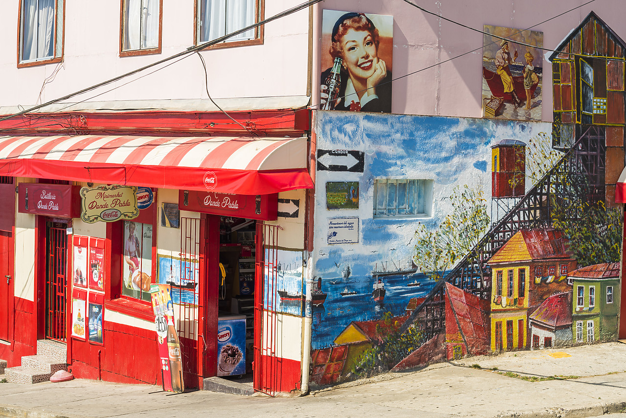 #150031-1 - Wall Art, Valparaiso, Chile, South America