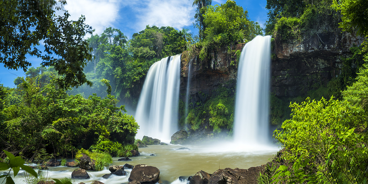 #150055-3 - Dos Hermanos Waterfalls, Iguazu Falls, Argentina, South America