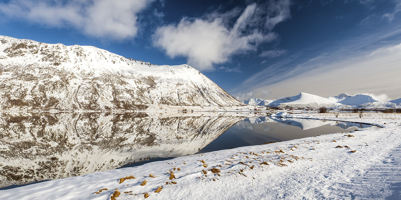 #150114-1 - Sundklakkstraumen Reflections, Lofoten Islands, Norway