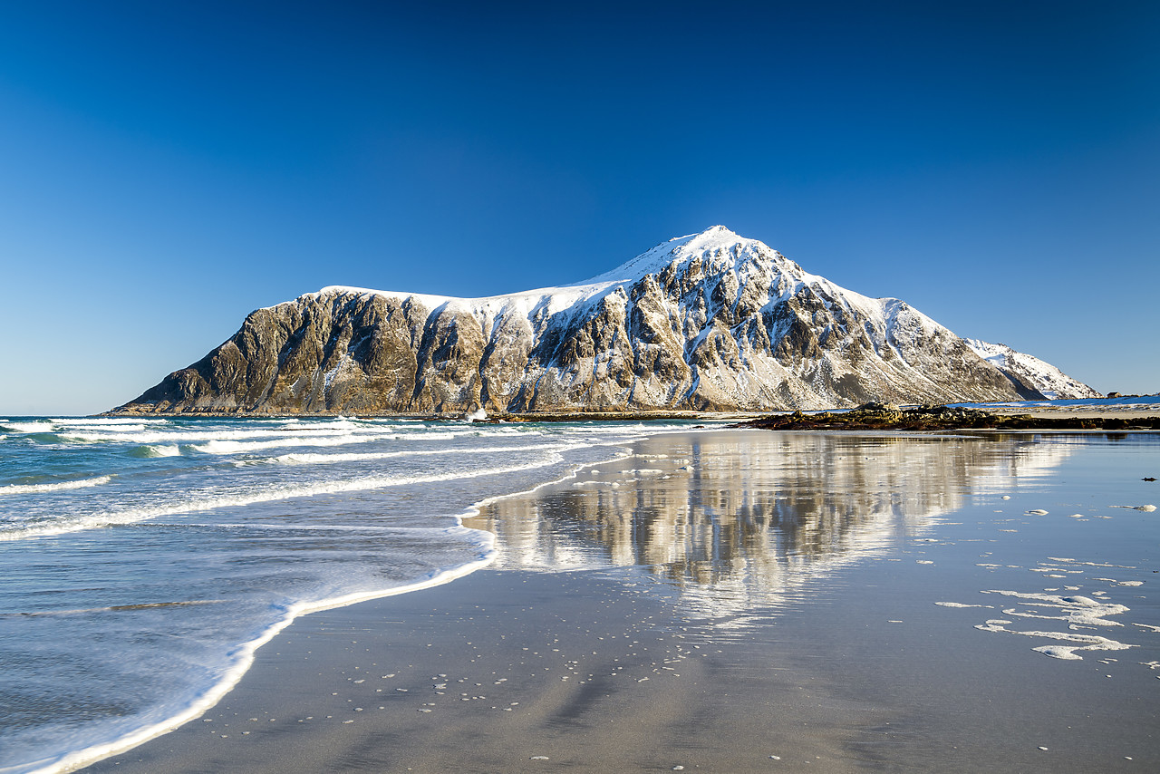 #150129-1 - Hustinden from Flakstad Beach, Lofoten Islands, Norway