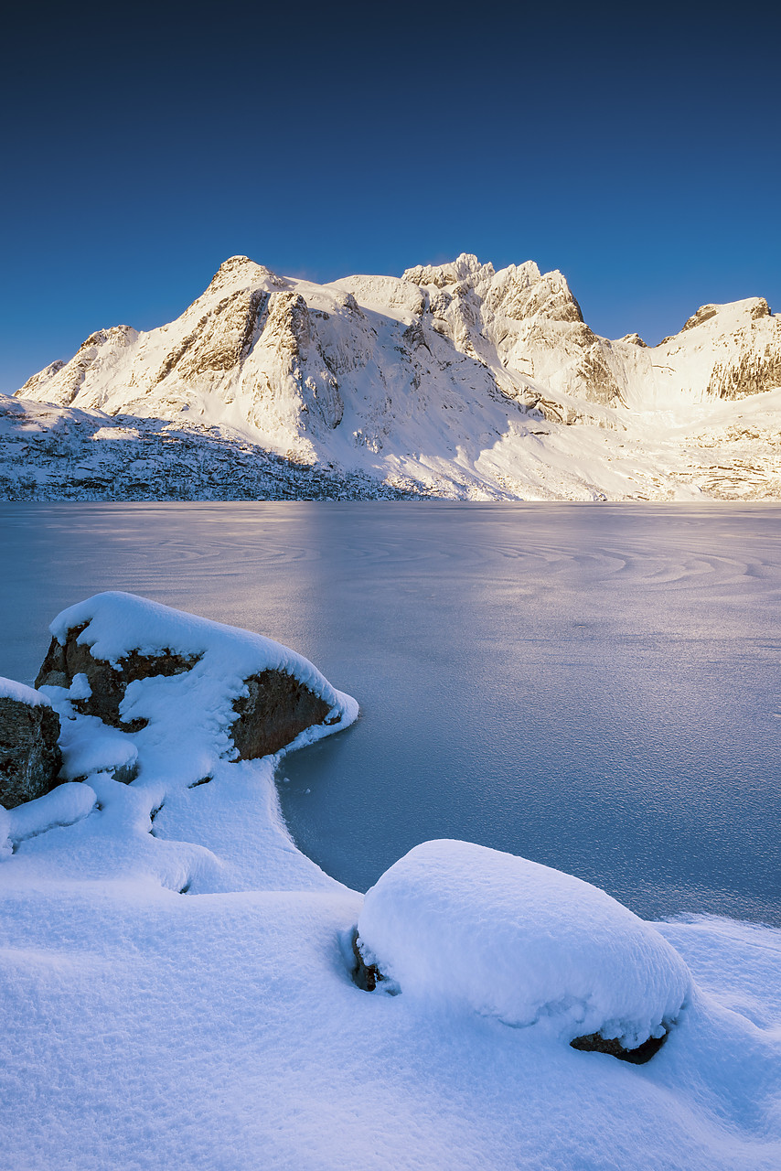 #150173-1 - Frozen Storvatnet, Lofoten Islands, Norway