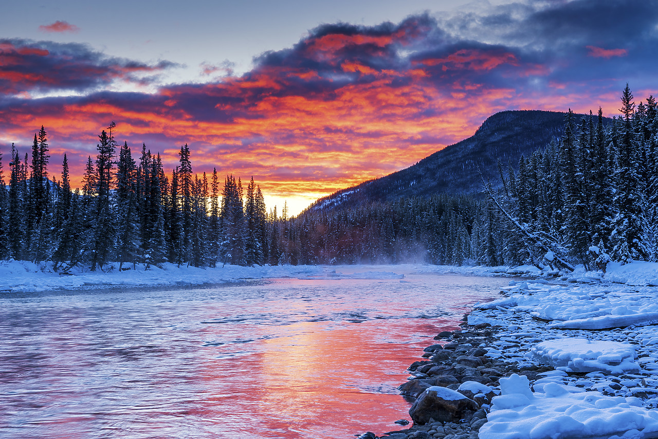 #150585-2 - Winter Sunrise over Bow River, Banff National Park, Alberta, Canada