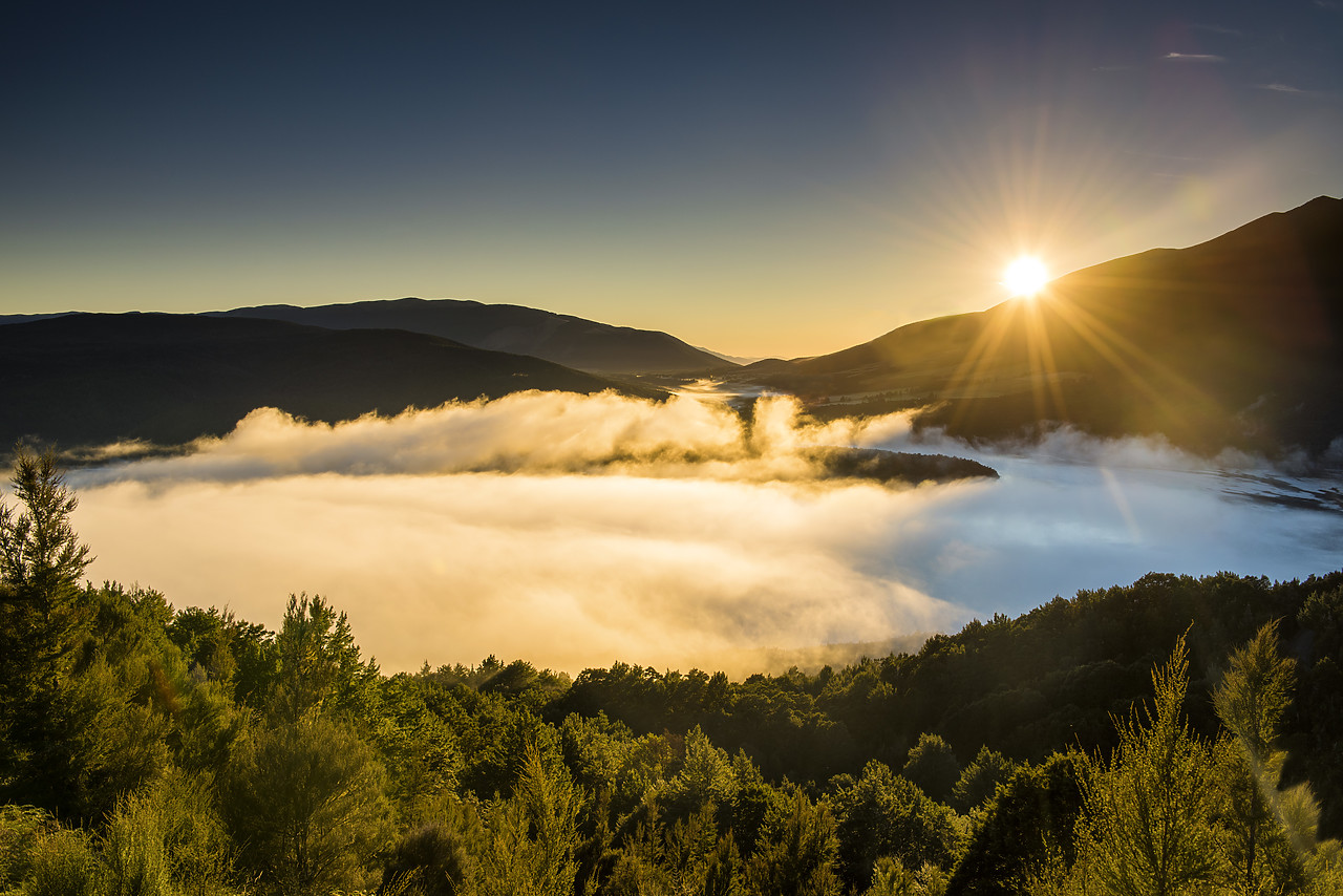 #160168-1 - Mist over Lake Rotoiti at Sunrise, New Zealand