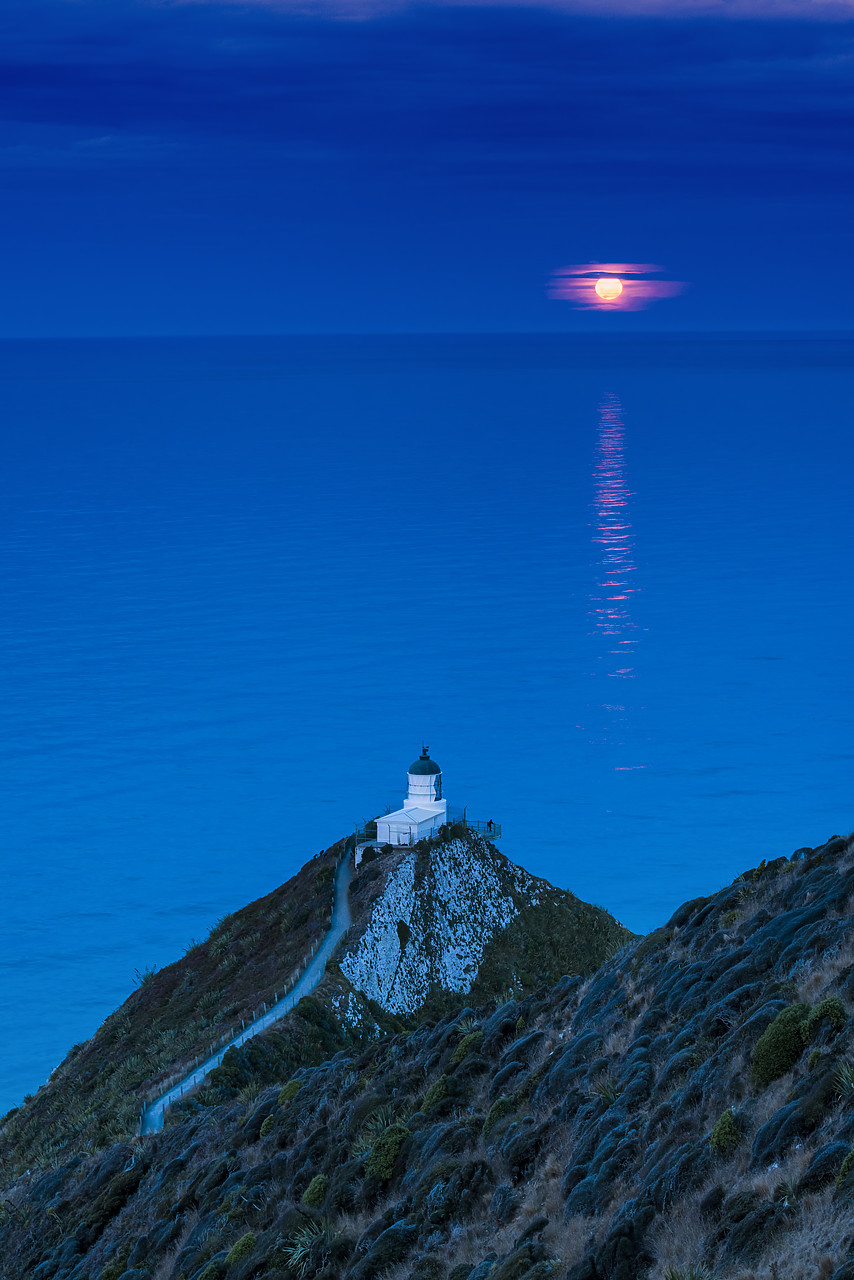 #160220-1 - Moonrise over Nugget Point Lighthouse, New Zealand