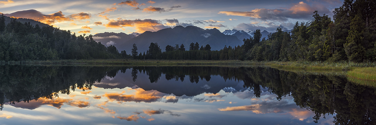 #160230-2 - Lake Matheson at Sunrise, New Zealand