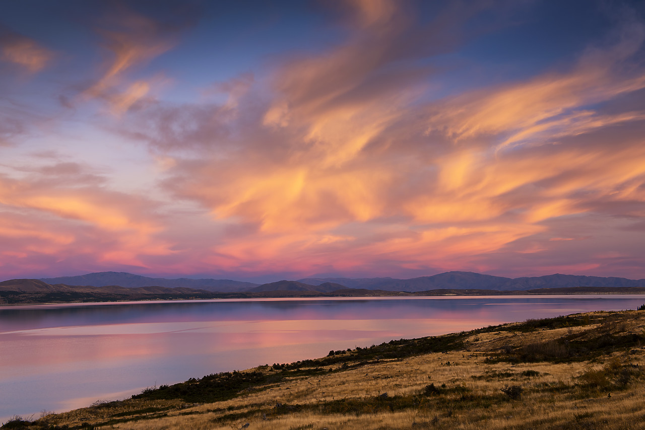 #160251-1 - Lake Pukaki at Sunset, Pete's Lookout, New Zealand