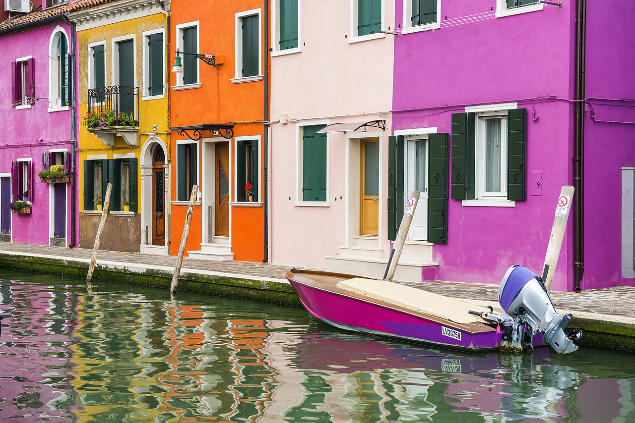 #160328-1 - Colourful Houses, Burano, Venice, Italy