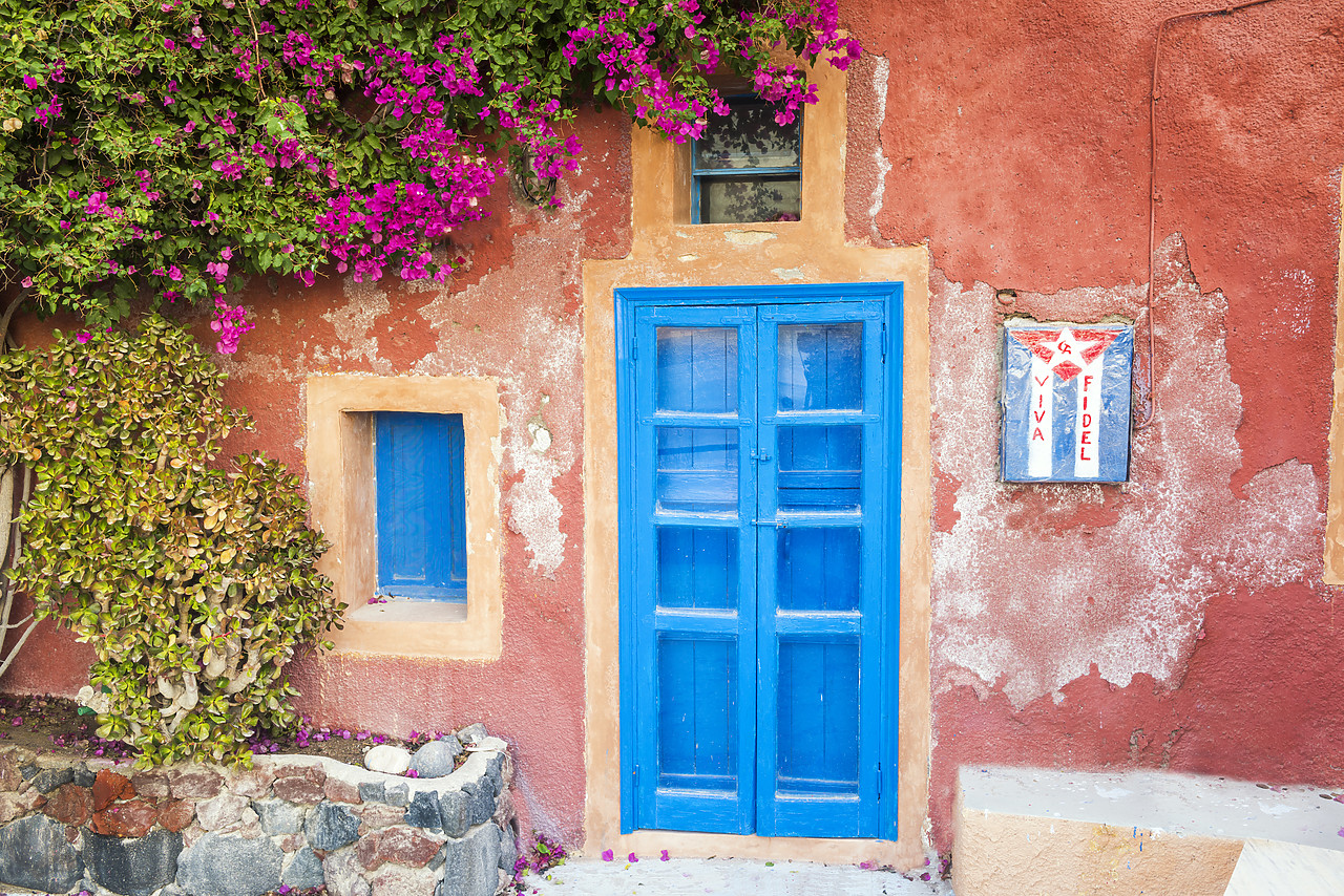 #160449-1 - Colourful Cottage, Santorini, Cyclades, Greece