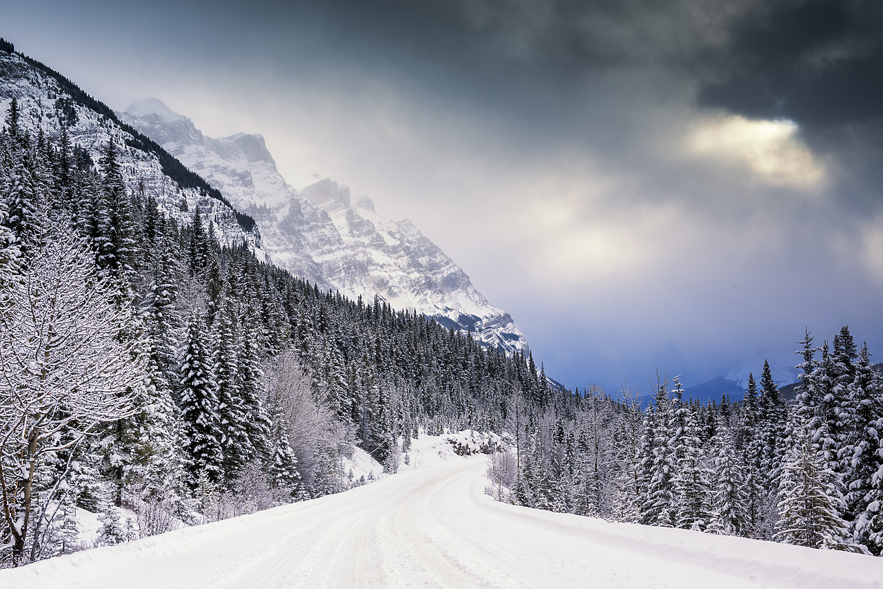 #180074-1 - Icefields Parkway in Winter Storm, Jasper National Park, Aberta, Canada