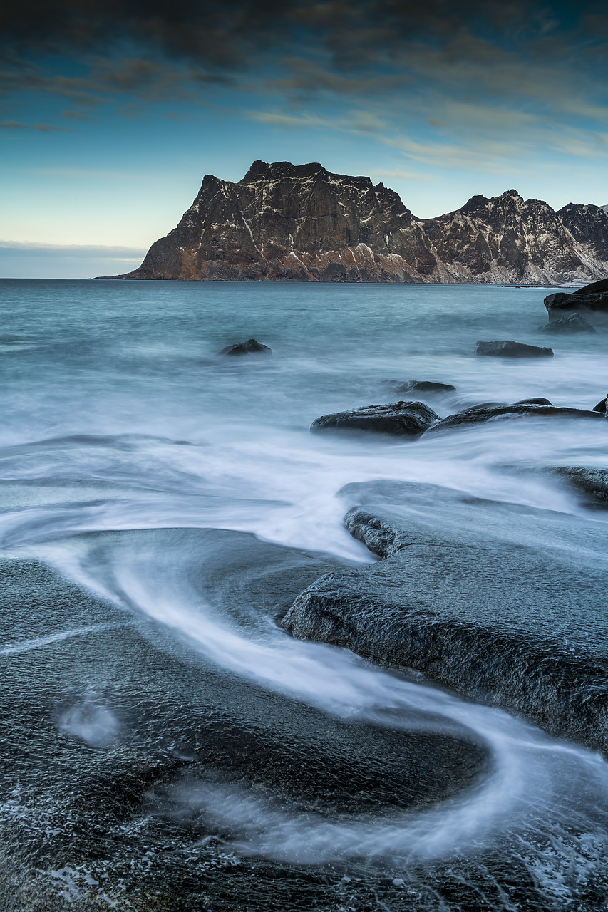 #180116-3 - Uttakleiv Coastline, Lofoten Islands, Norway