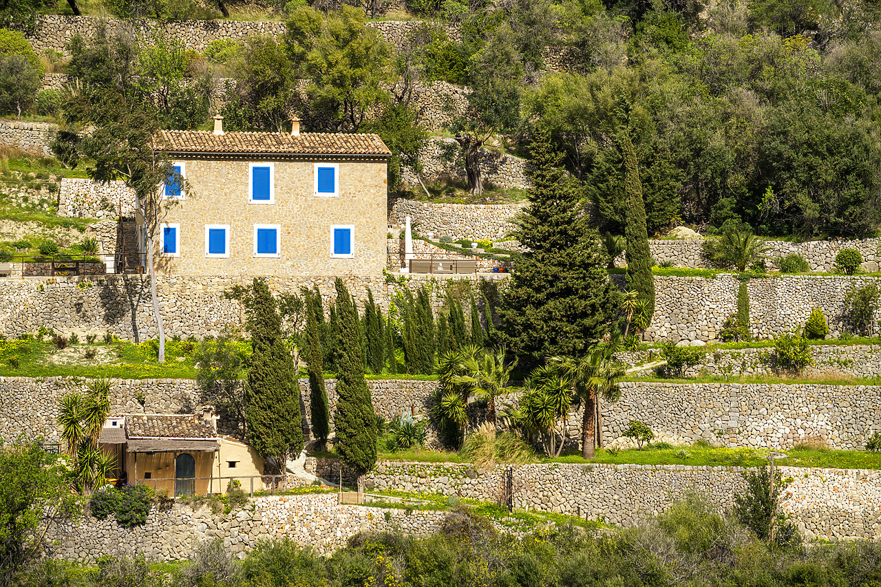 #180146-1 - Villa & Terraced Walls, Deia, Mallorca, Balearics, Spain