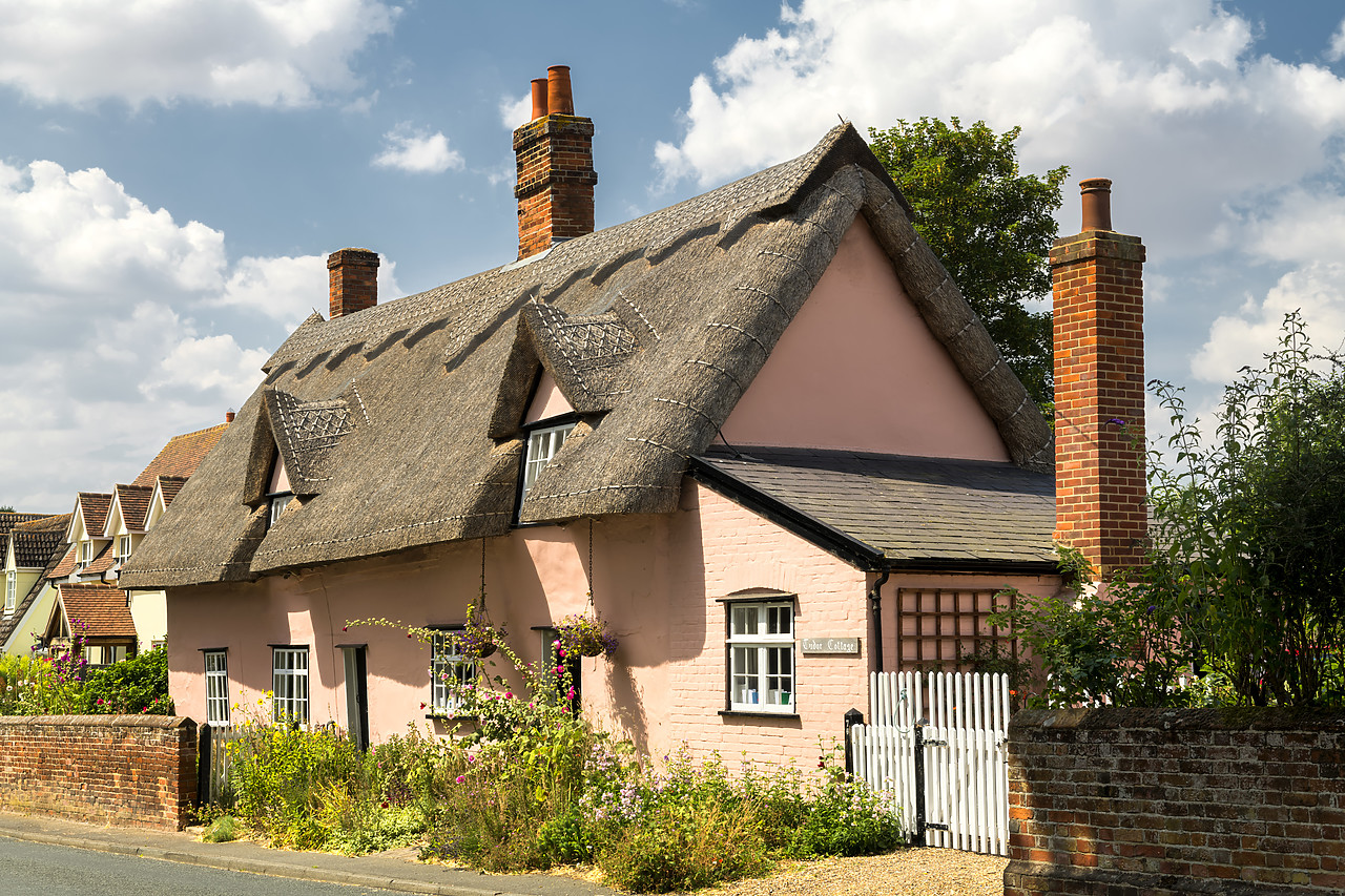 #180534-1 - Pink Thatch Cottage, Chelsworth, Suffolk, England