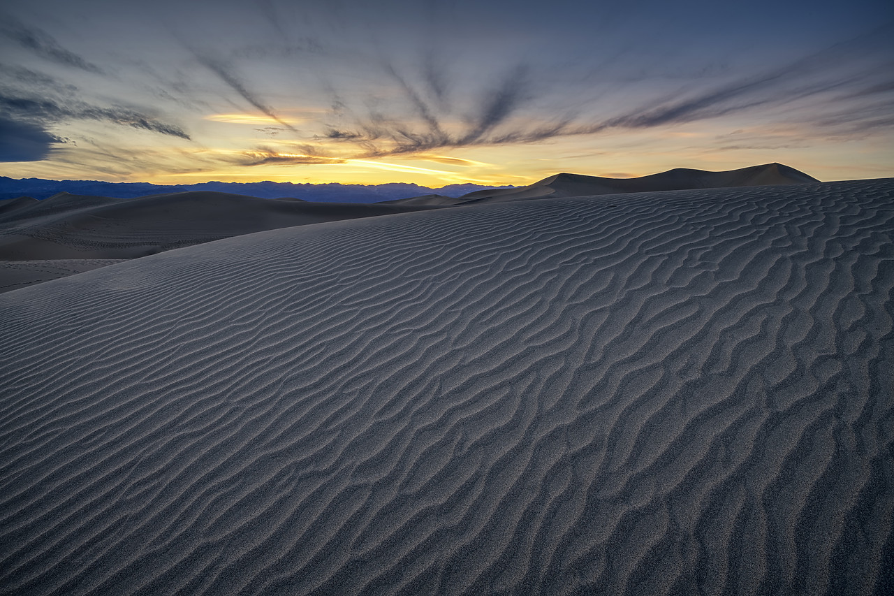 #190120-1 - Mesquite Dunes at Sunrise, Death Valley National Park, California, USA