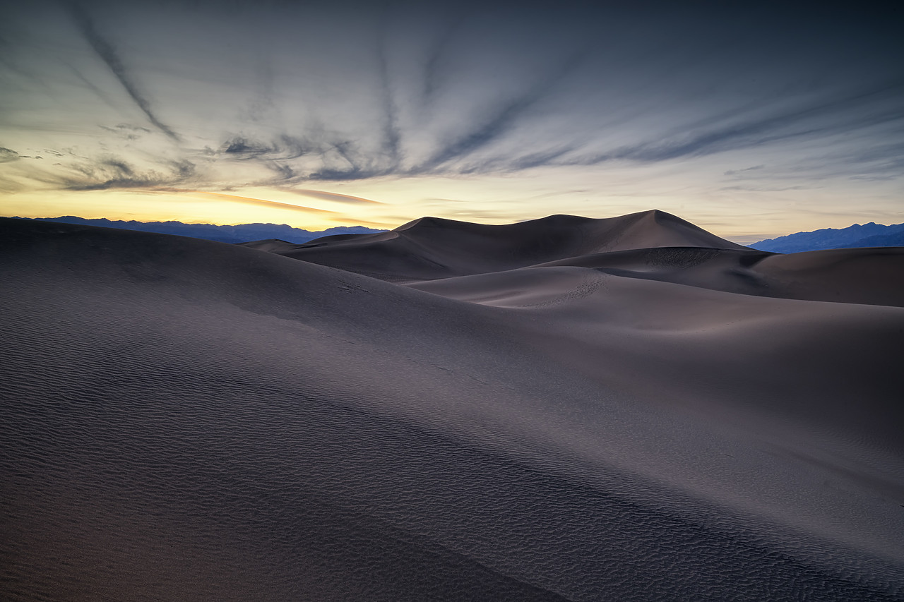 #190121-1 - Mesquite Dunes at Sunrise, Death Valley National Park, California, USA
