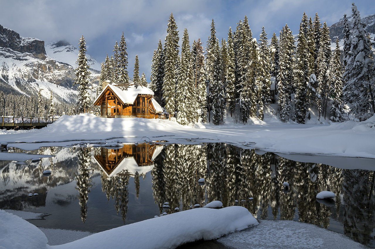#190149-1 - Chalet in Winter, Emerald Lake, British Columbia, Canada