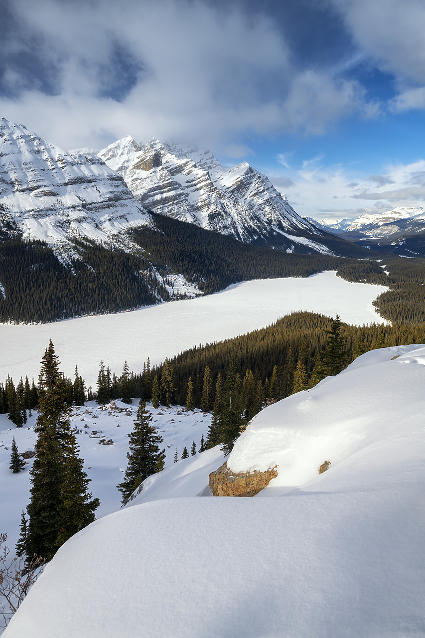 #190168-2 - Peyto Lake in Winter, Alberta, Canada