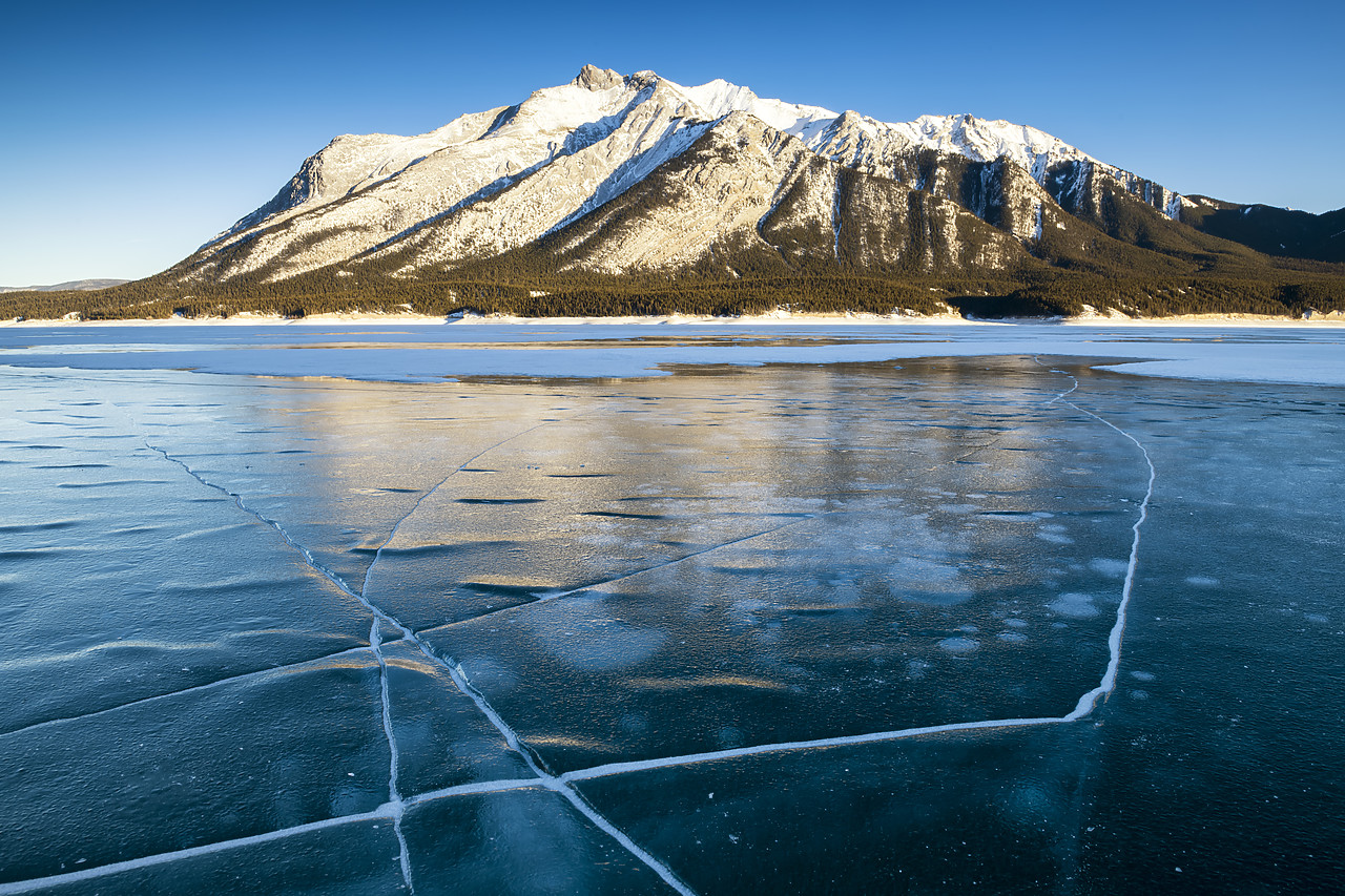 #190197-1 - Frozen Bubbles on Abraham Lake, Alberta, Canada