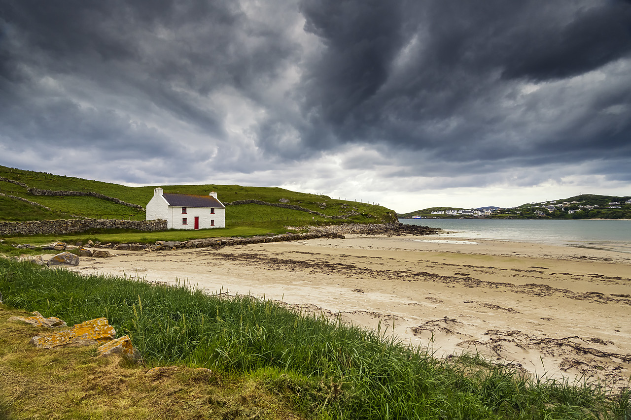 #190313-1 - Traditional Irish Cottage on a Beach, County Donegal, Ireland