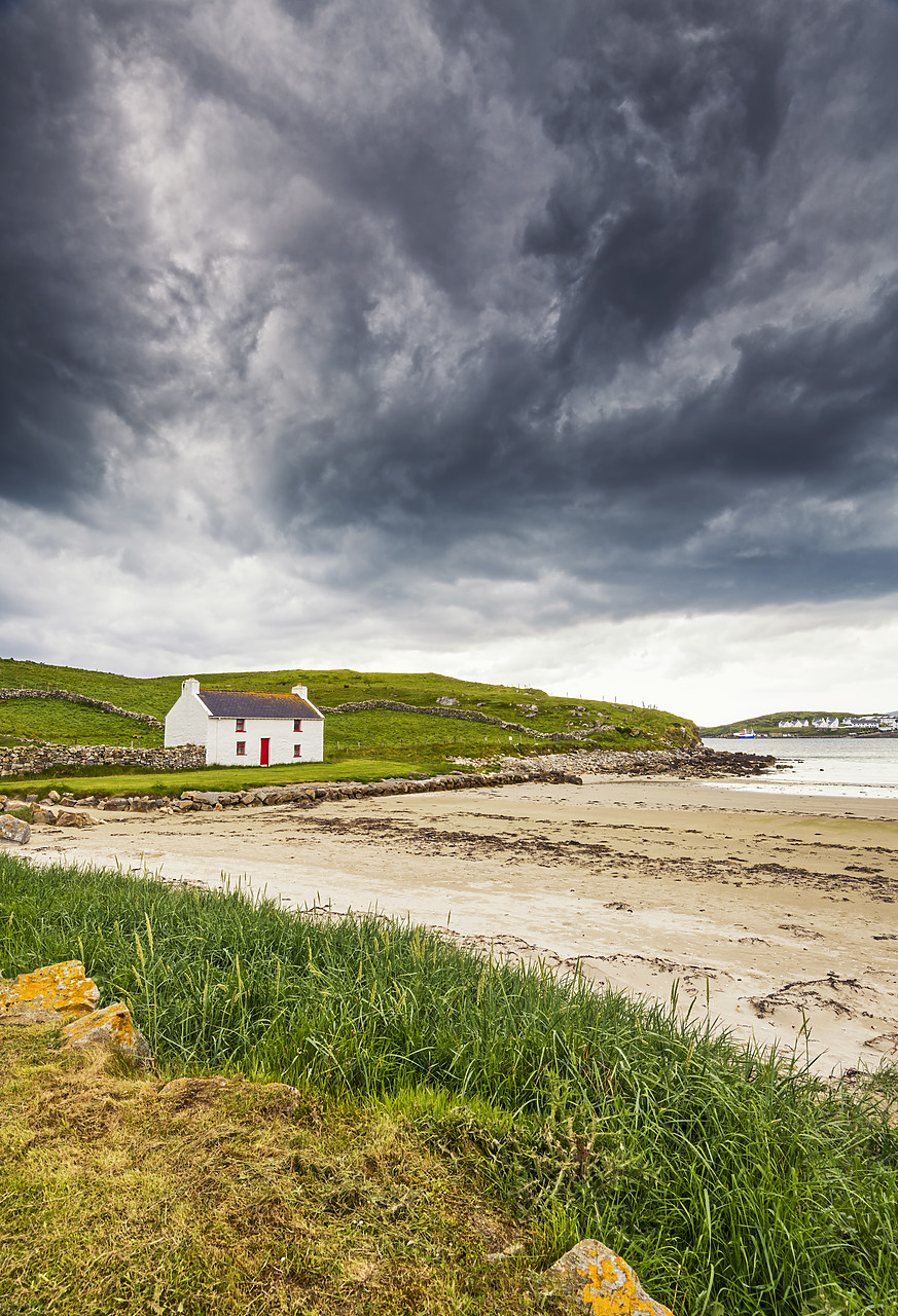 #190313-2 - Traditional Irish Cottage on a Beach, County Donegal, Ireland