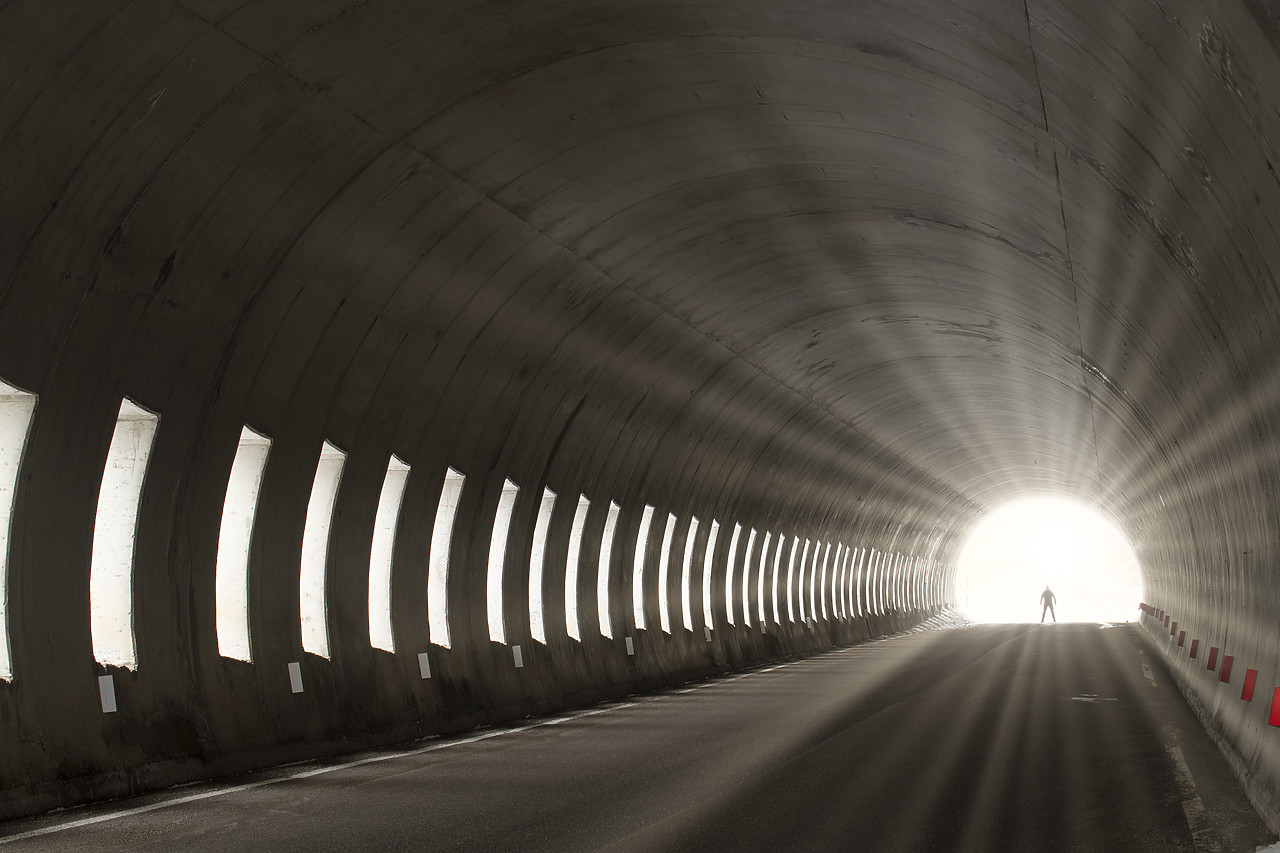 #190391-1 - Man in Tunnel, Italy