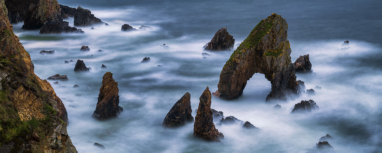 #190588-1 - Sea Arch, Crohy Head, County Donegal, Ireland