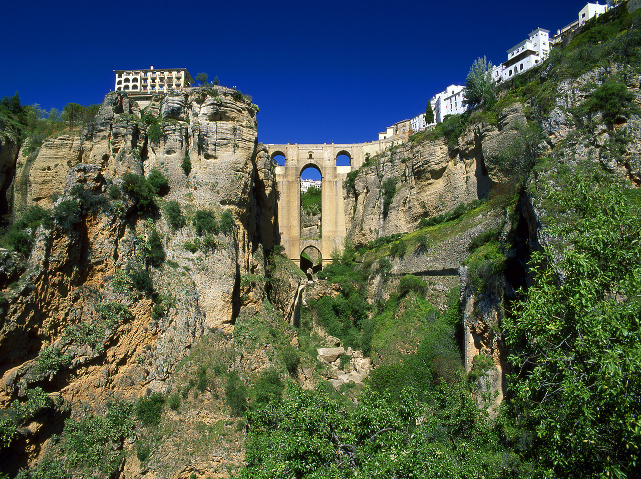 #200098-6 - The El Tajo Gorge & Puente Nuevo, Ronda, Andalucia, Spain