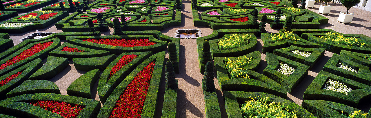 #200278-2 - Garden of Love, Chateau Villandry, Loire Valley, France