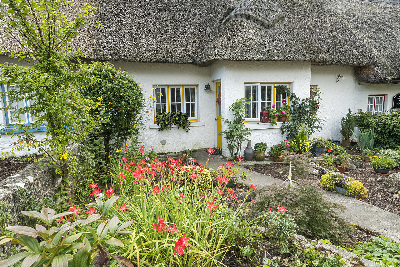 #220584-1 - Thatched Cottage & Garden, Adare, Co. Limerick, Ireland