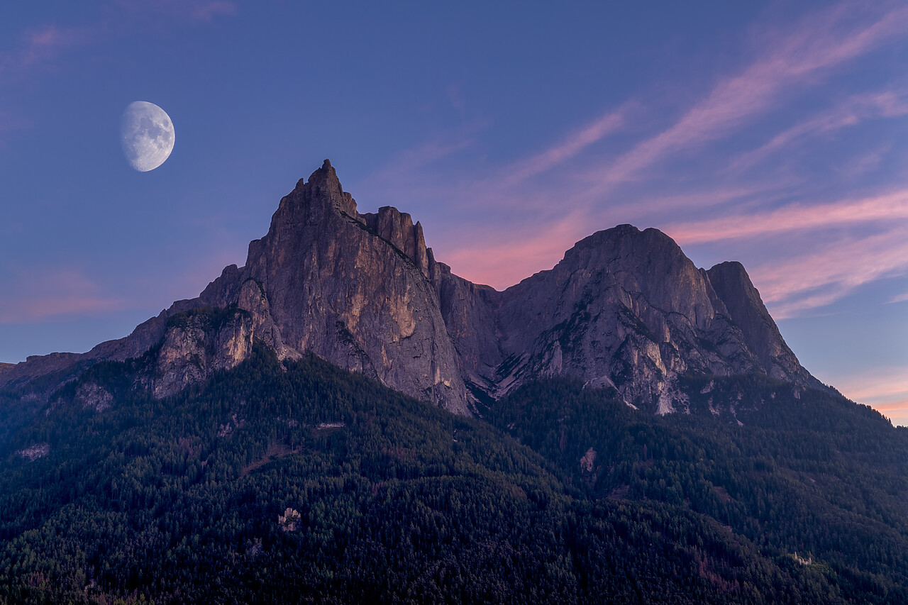 #220674-1 - Moonrise over Schlern, South Tyrol, Dolomites, Italy