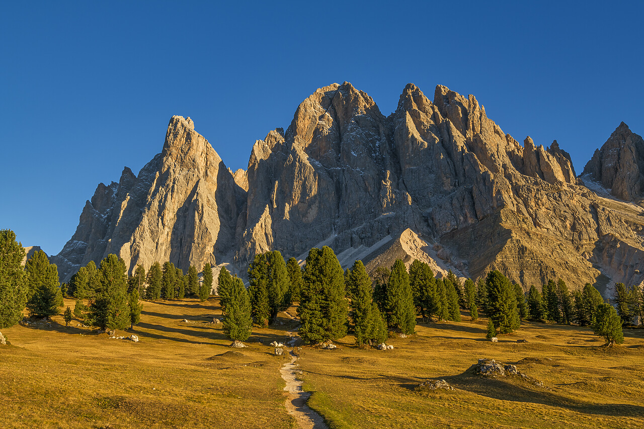 #220683-1 - Puez Odle Group, Val di Funes, Dolomites, South Tyrol, Italy