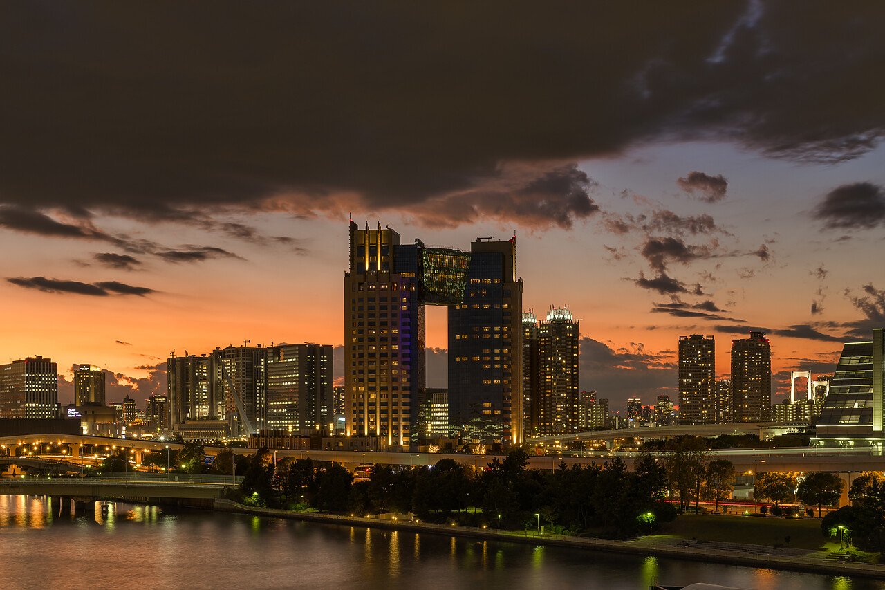 #220713-1 - Odaiba Skyline at Sunset, Tokyo, Japan