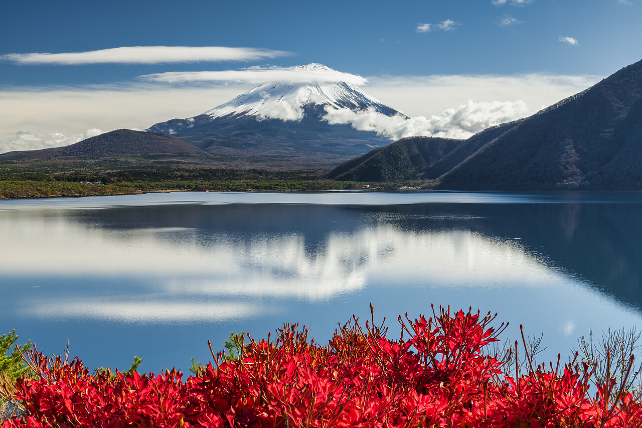 #220728-1 - Mt. Fuji Reflecting in Lake Motosu, Fujikawaguchiko, Minobu, Yamanashi Prefecture,  Japan